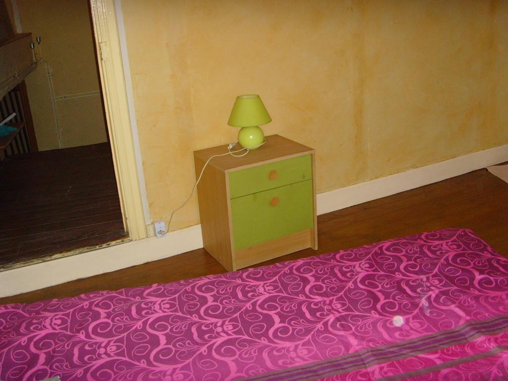 Le Bravard Jumeaux Luaran gambar