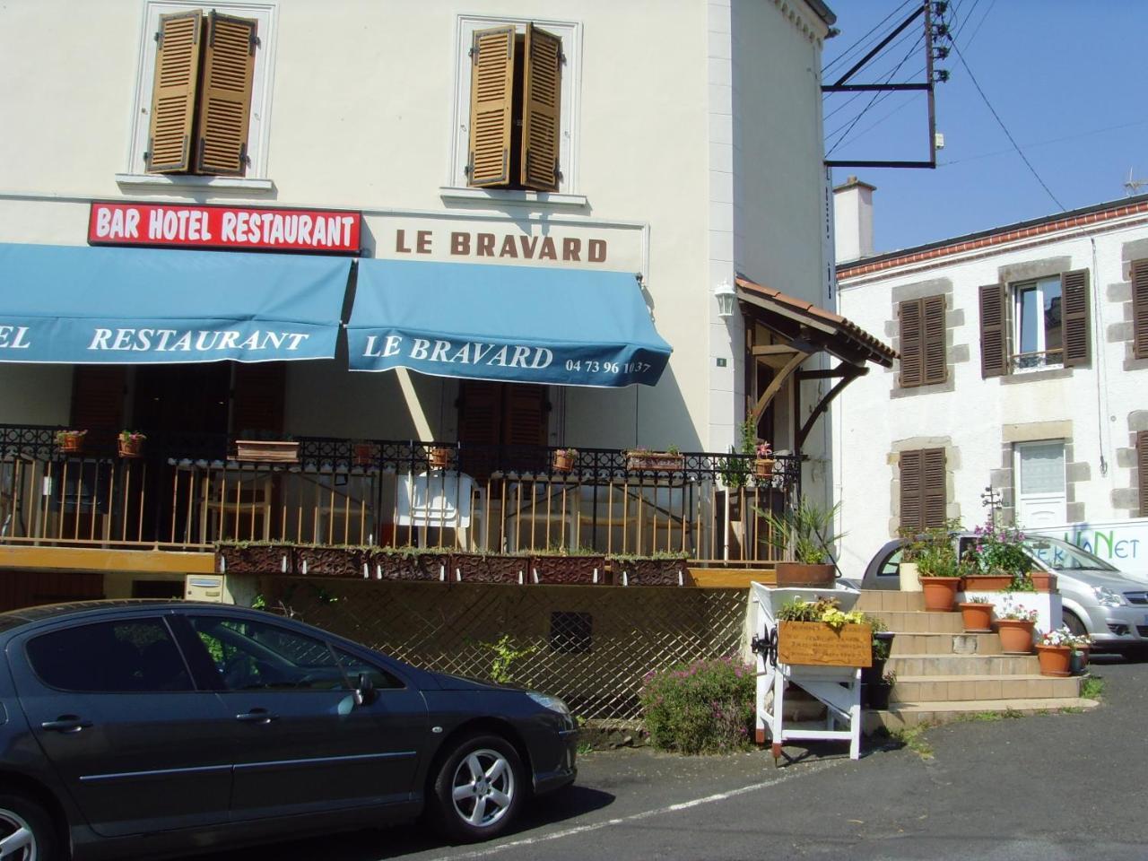 Le Bravard Jumeaux Luaran gambar